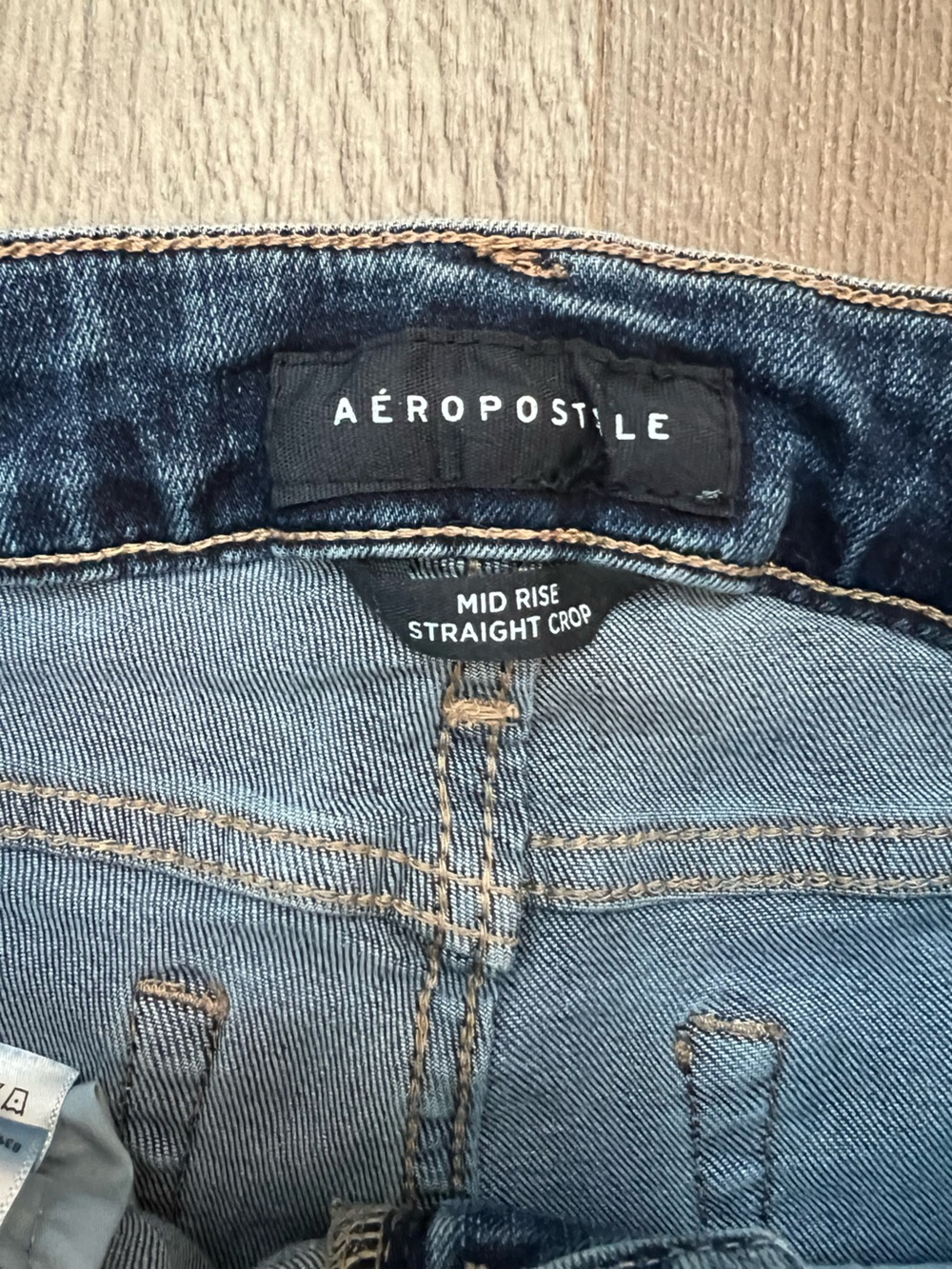 Aeropostale mid rise Straight leg blue Jeans - Picture 3 of 8